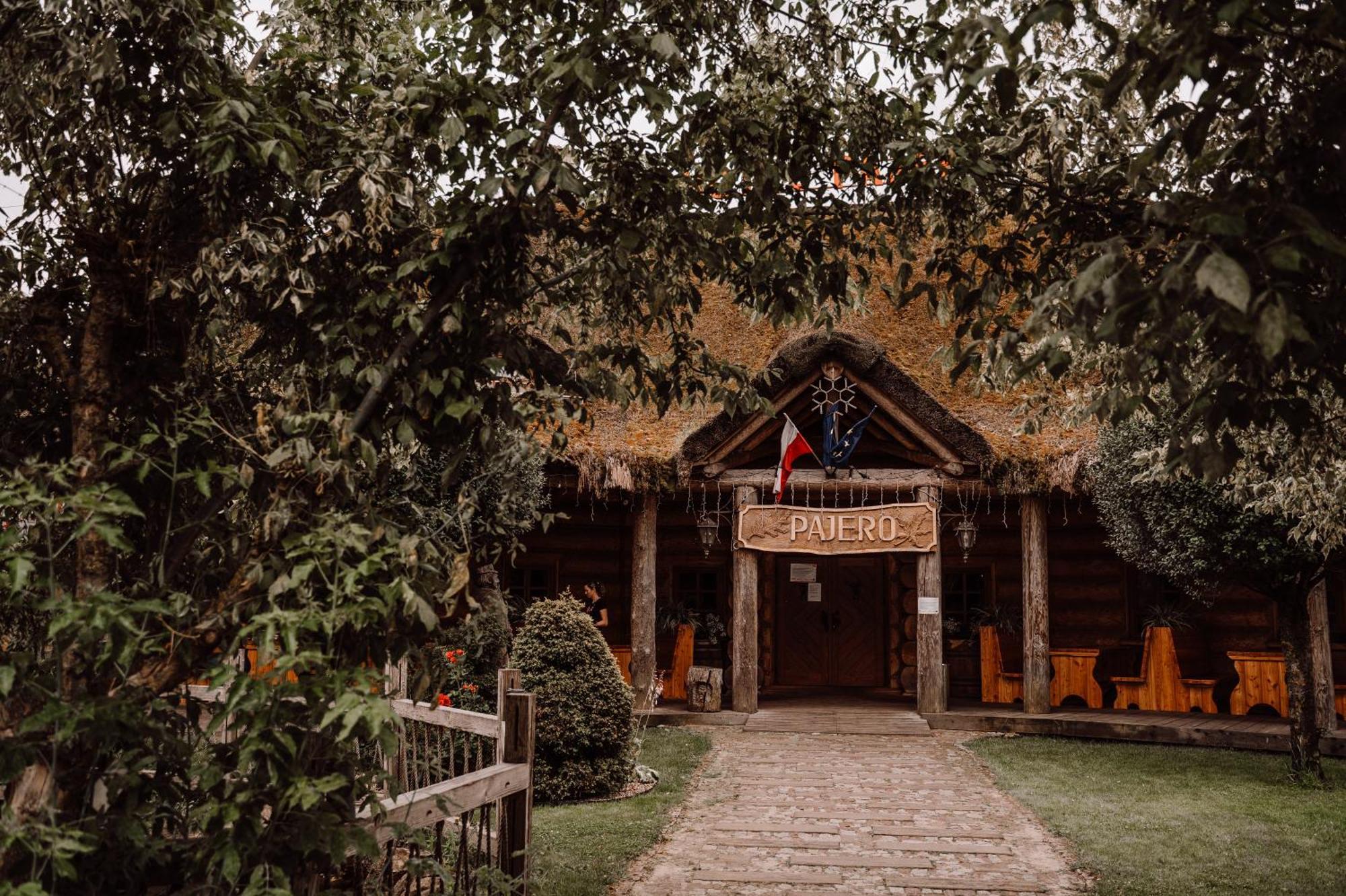 Hotel Pajero Horbów Dış mekan fotoğraf