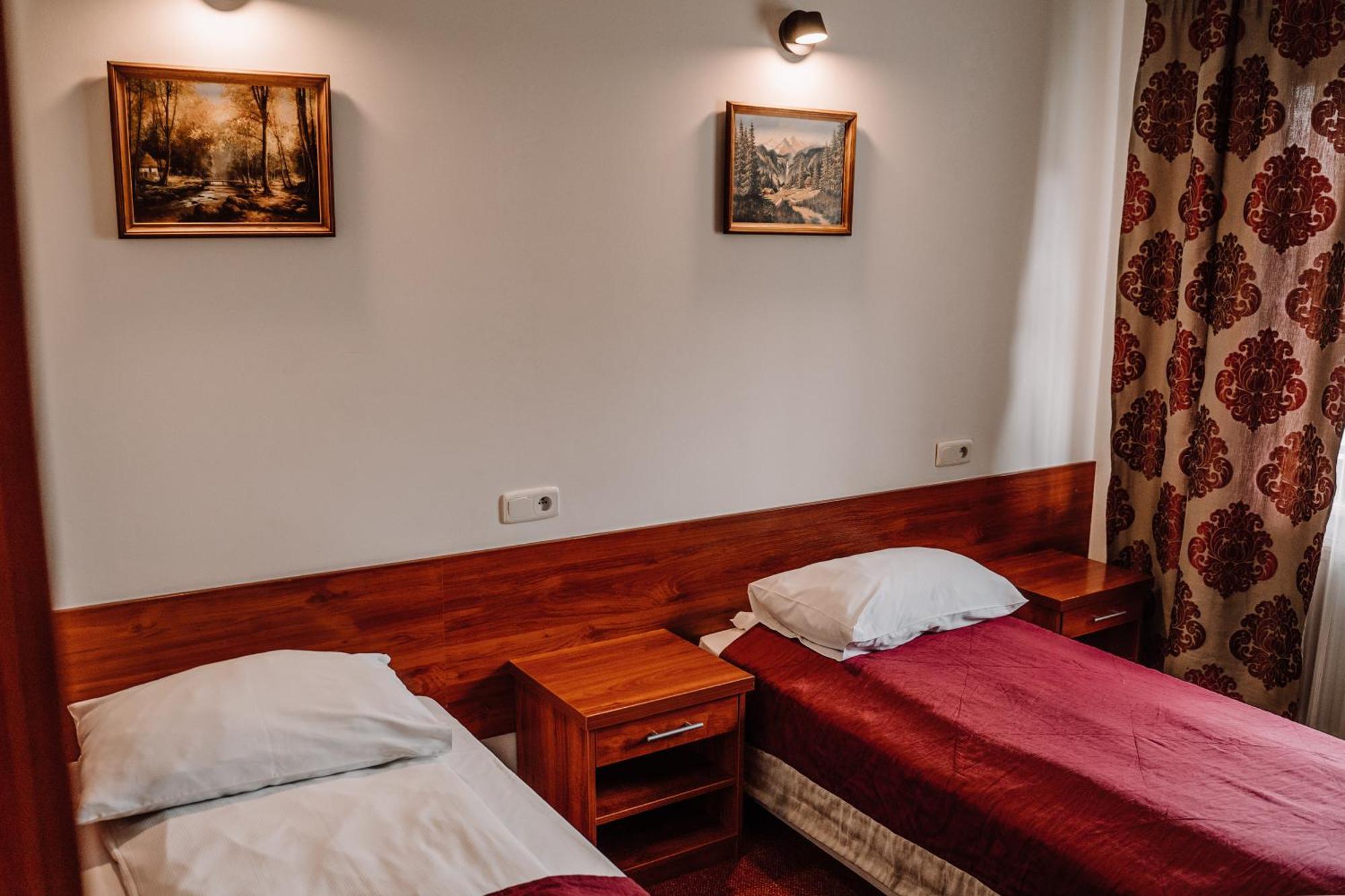 Hotel Pajero Horbów Dış mekan fotoğraf